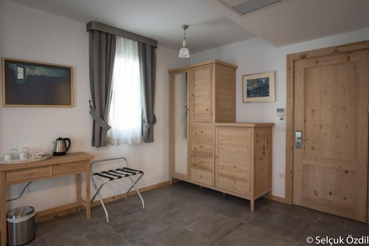 Otel Fiori- Urla Измир Екстериор снимка